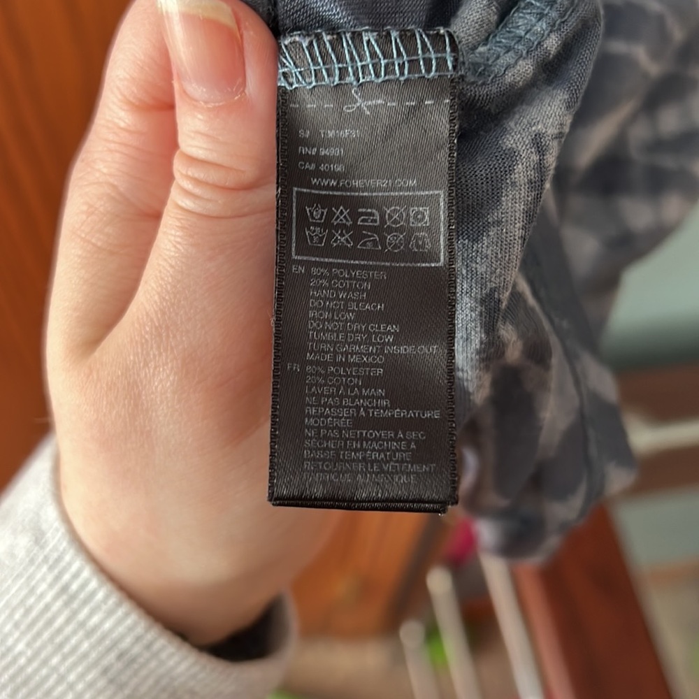 Forever 21 Blue Grey Zebra Print Tank Top Size Medium Sheer Summer Animal Casual - Picture 6 of 6